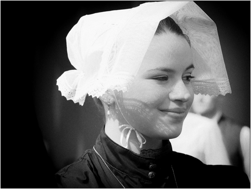 danseuse bretonne coiffe