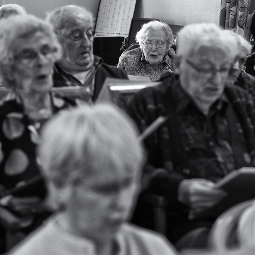 personnes âgées chorale